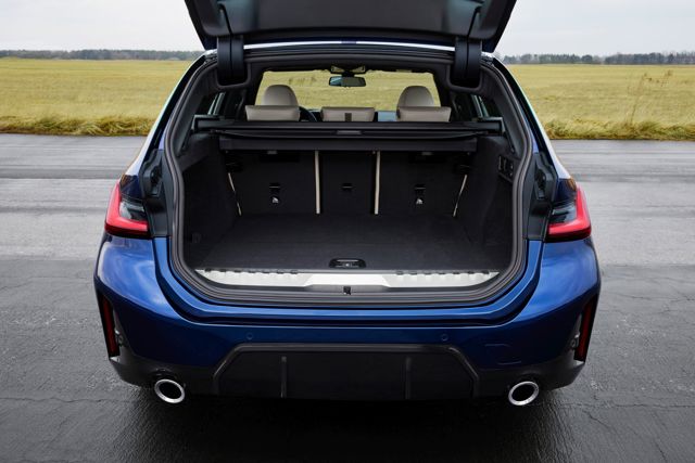 Bmw 3 Series Touring photo 99
