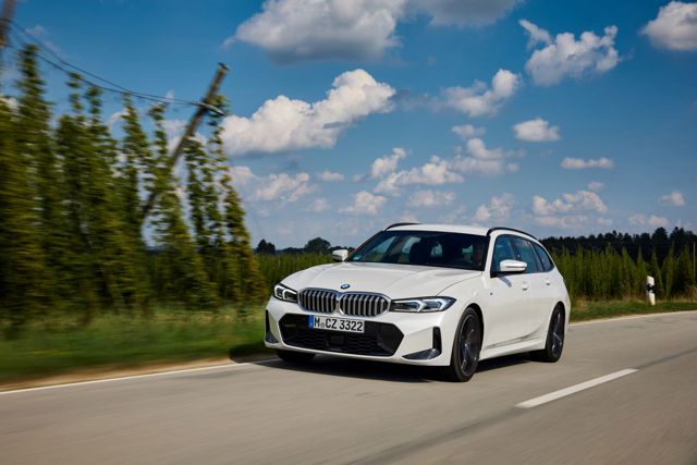 Bmw 3 Series Touring photo 61