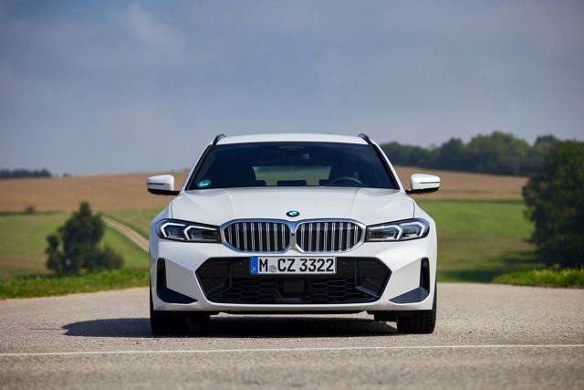 Bmw 3 Series Touring photo 62