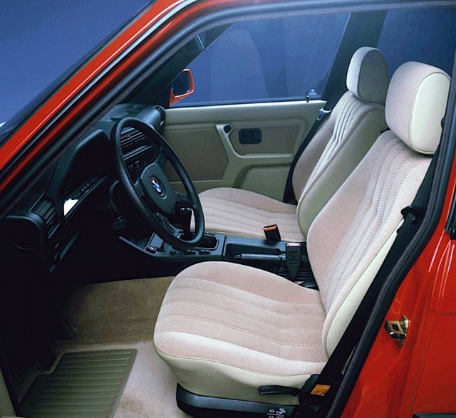 Bmw 3 Series Touring foto 40