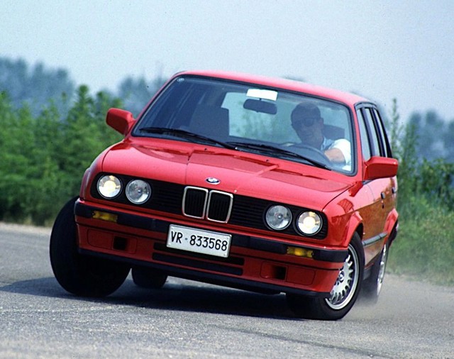 Bmw 3 Series Touring foto 21