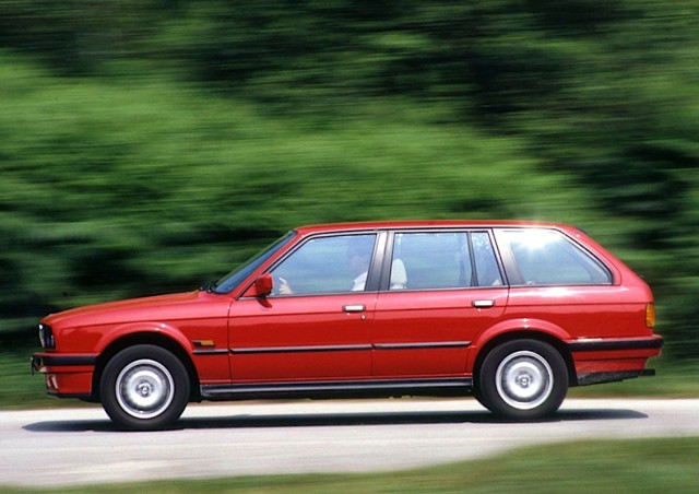 Bmw 3 Series Touring foto 25
