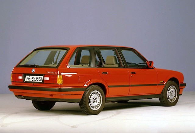 Bmw 3 Series Touring foto 26