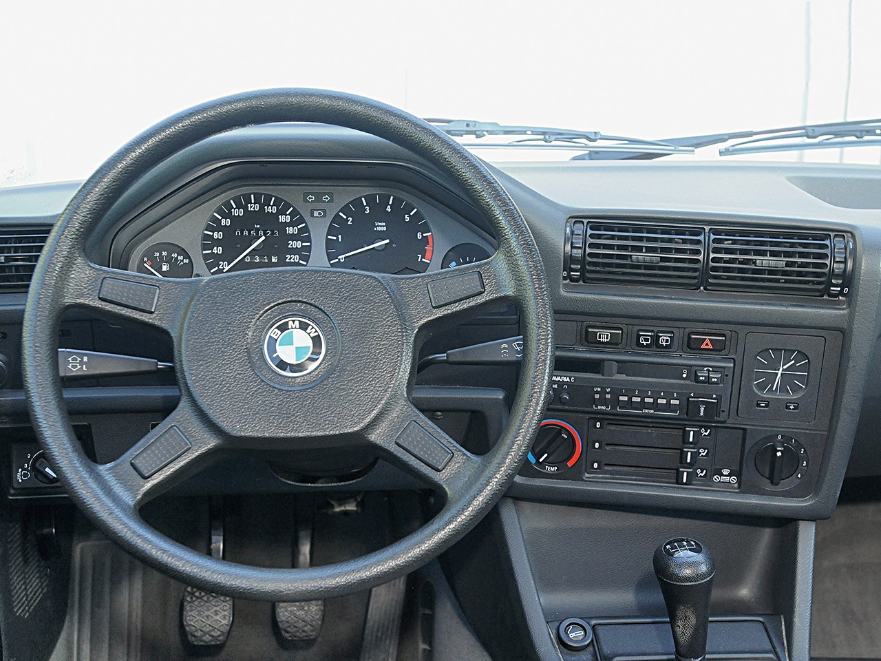 Bmw 3 Series Touring photo 35