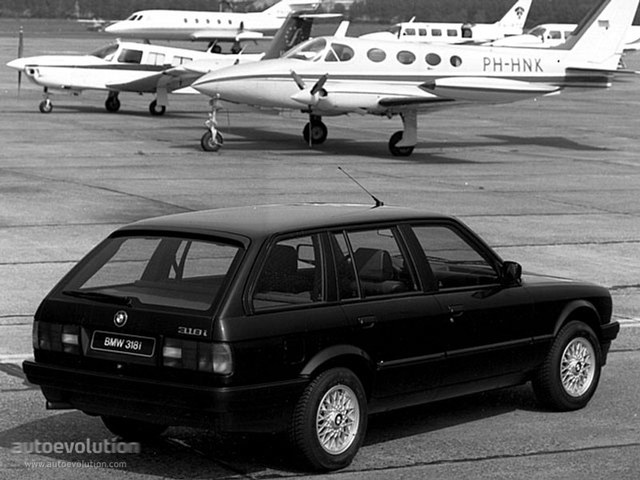 Bmw 3 Series Touring foto 2