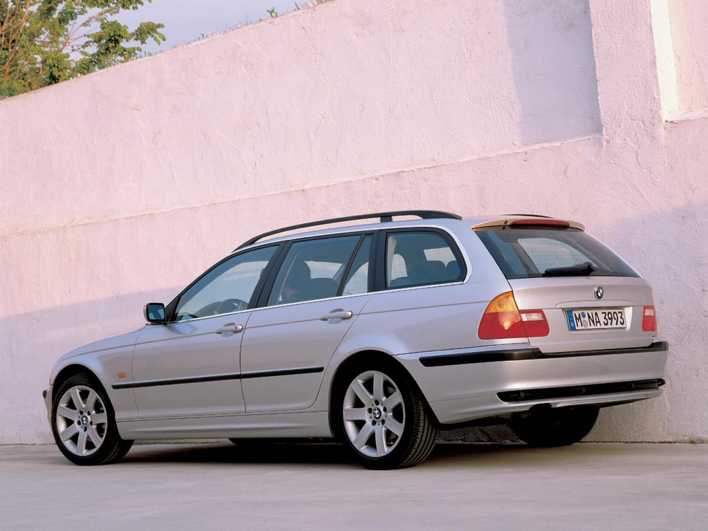Bmw 3 Series Touring photo 11