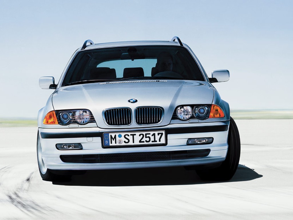 Bmw 3 Series Touring photo 16