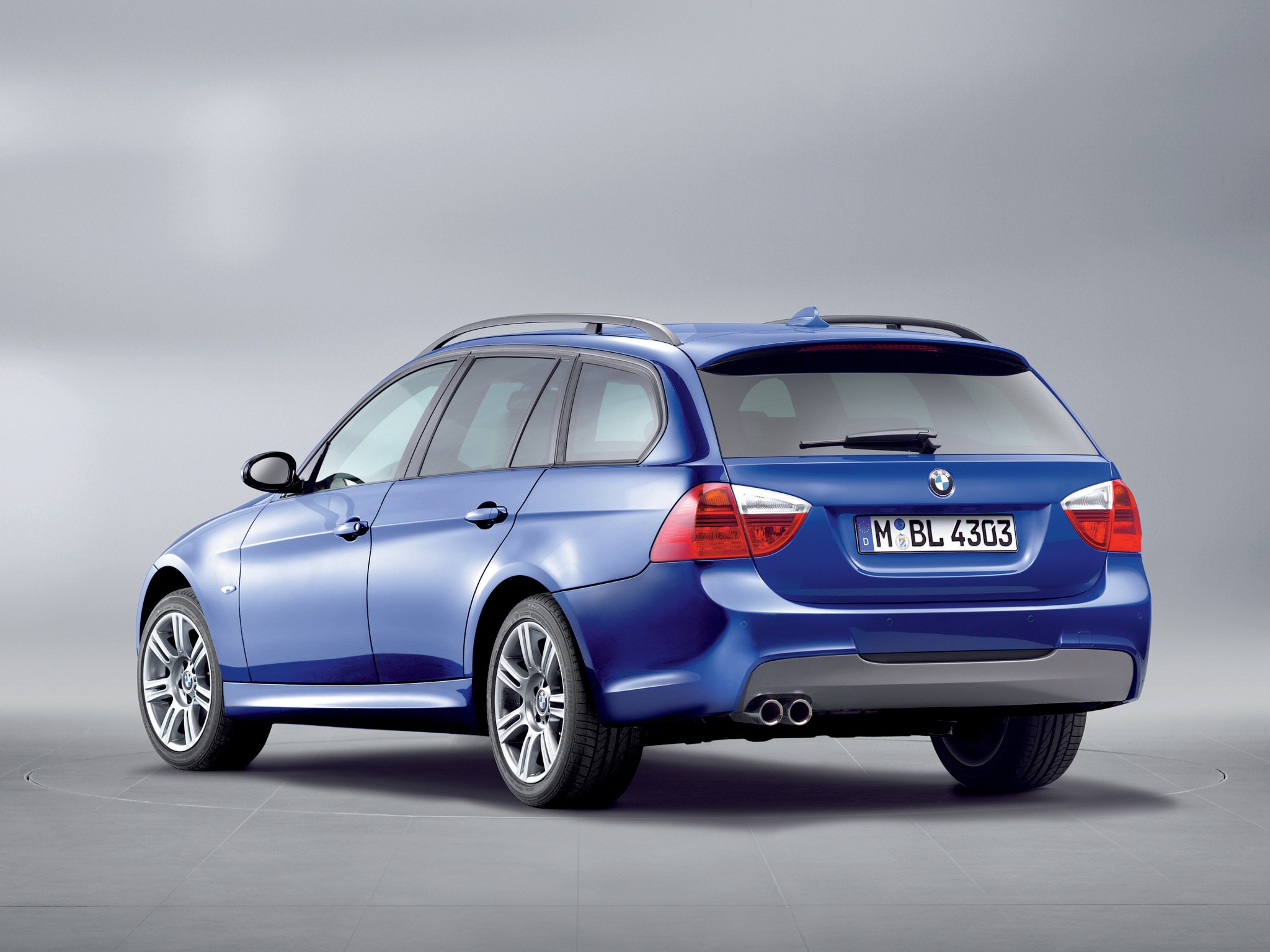 Bmw 3 Series Touring photo 10