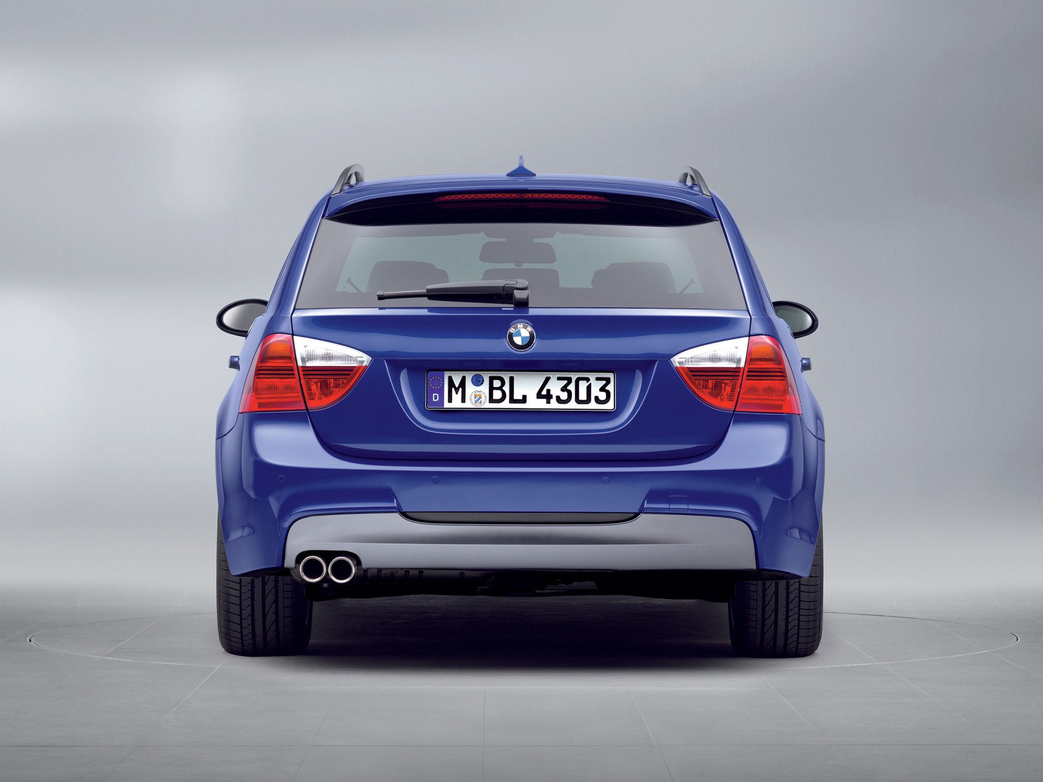 Bmw 3 Series Touring photo 12