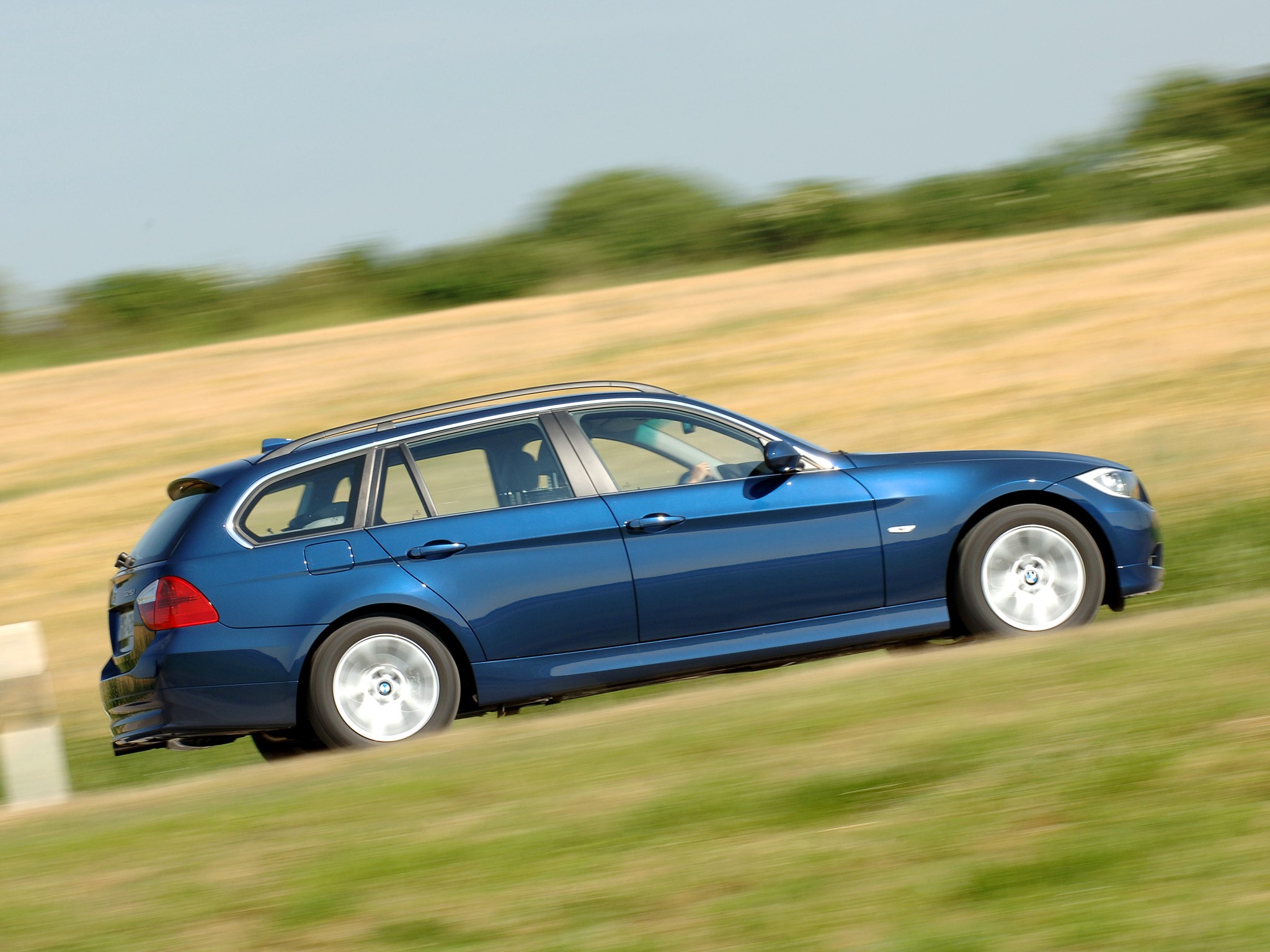 Bmw 3 Series Touring photo 30