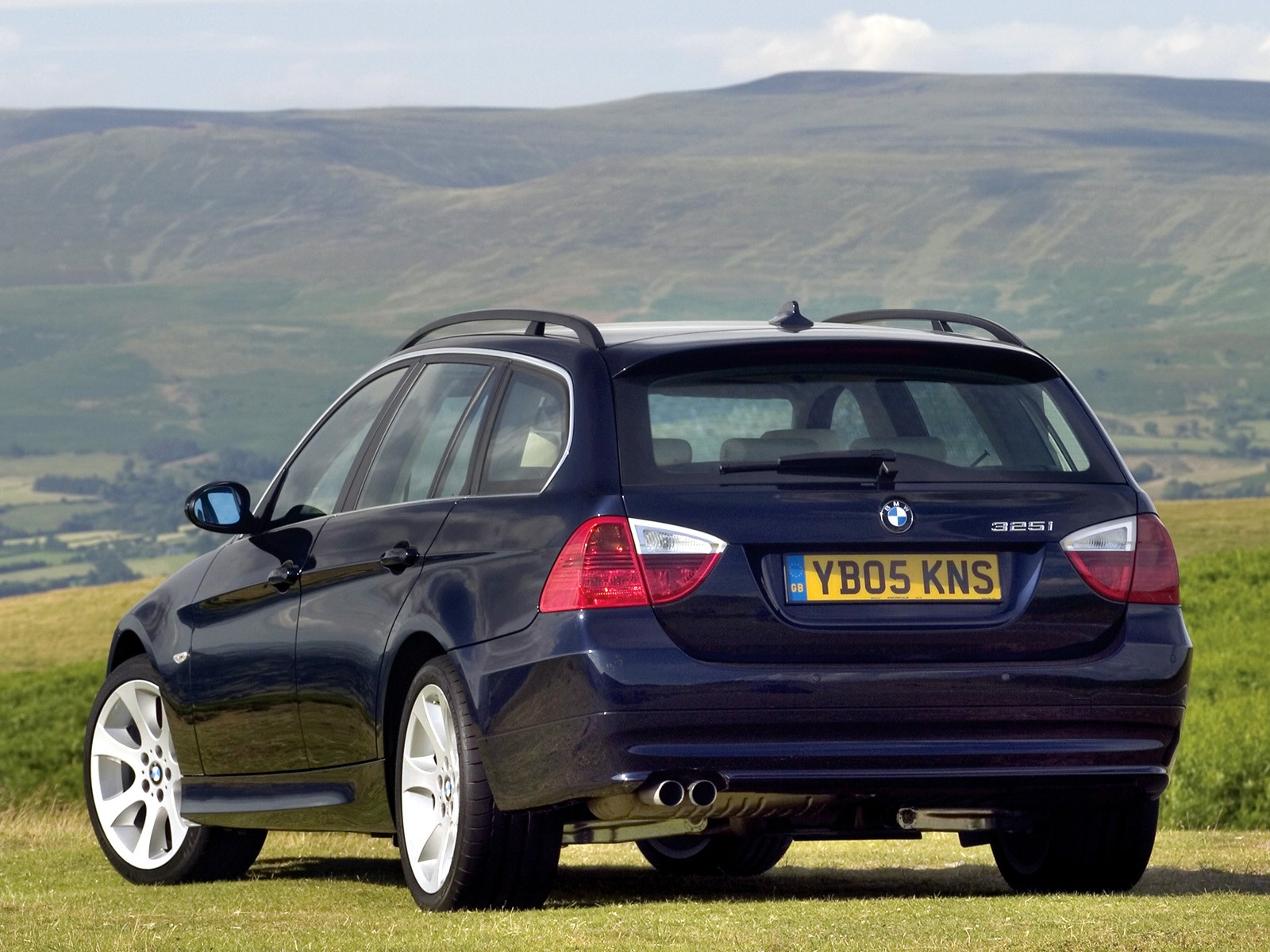 Bmw 3 Series Touring photo 46