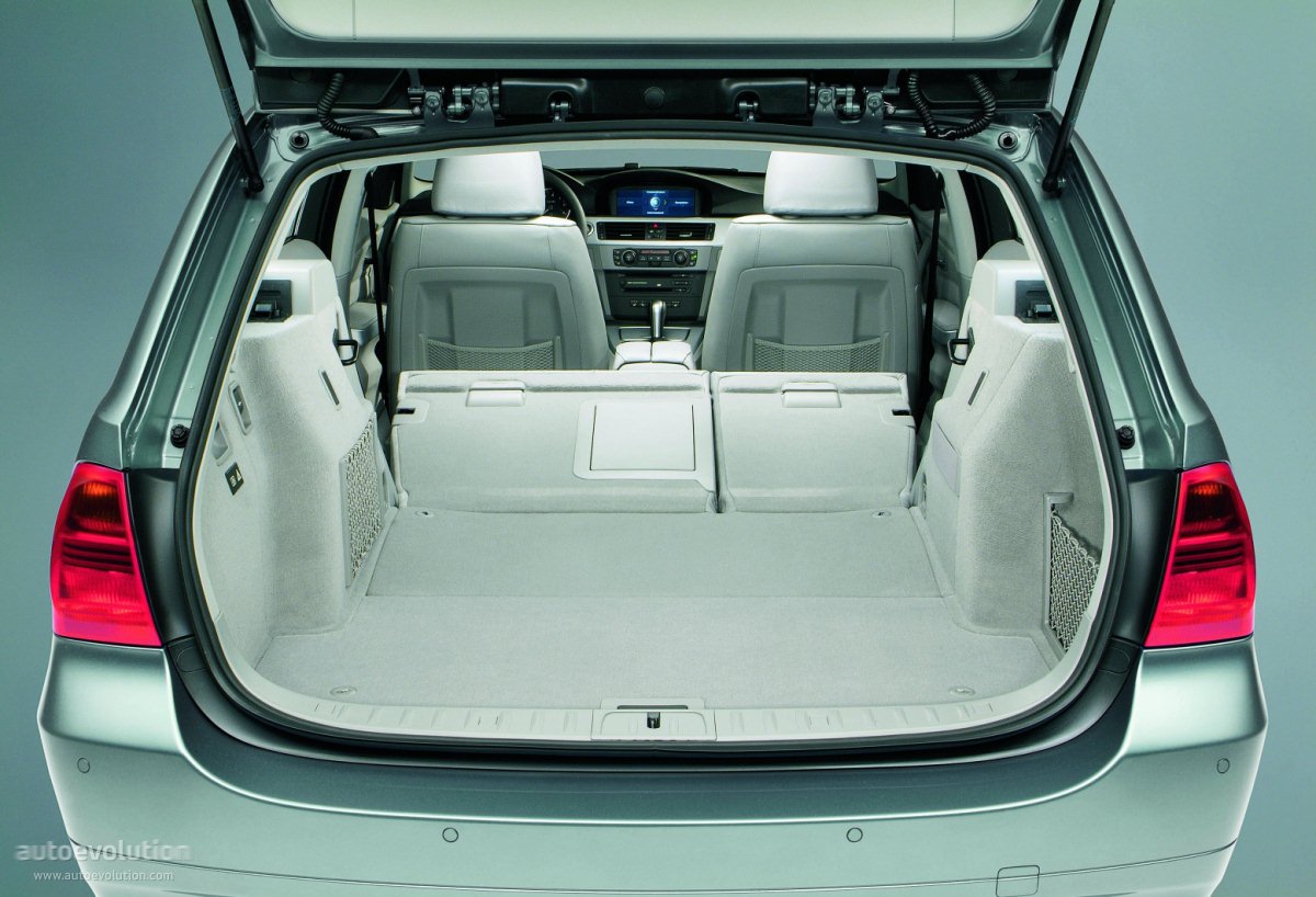 Bmw 3 Series Touring photo 60