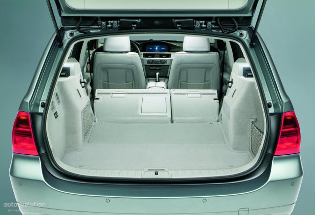 Bmw 3 Series Touring photo 60