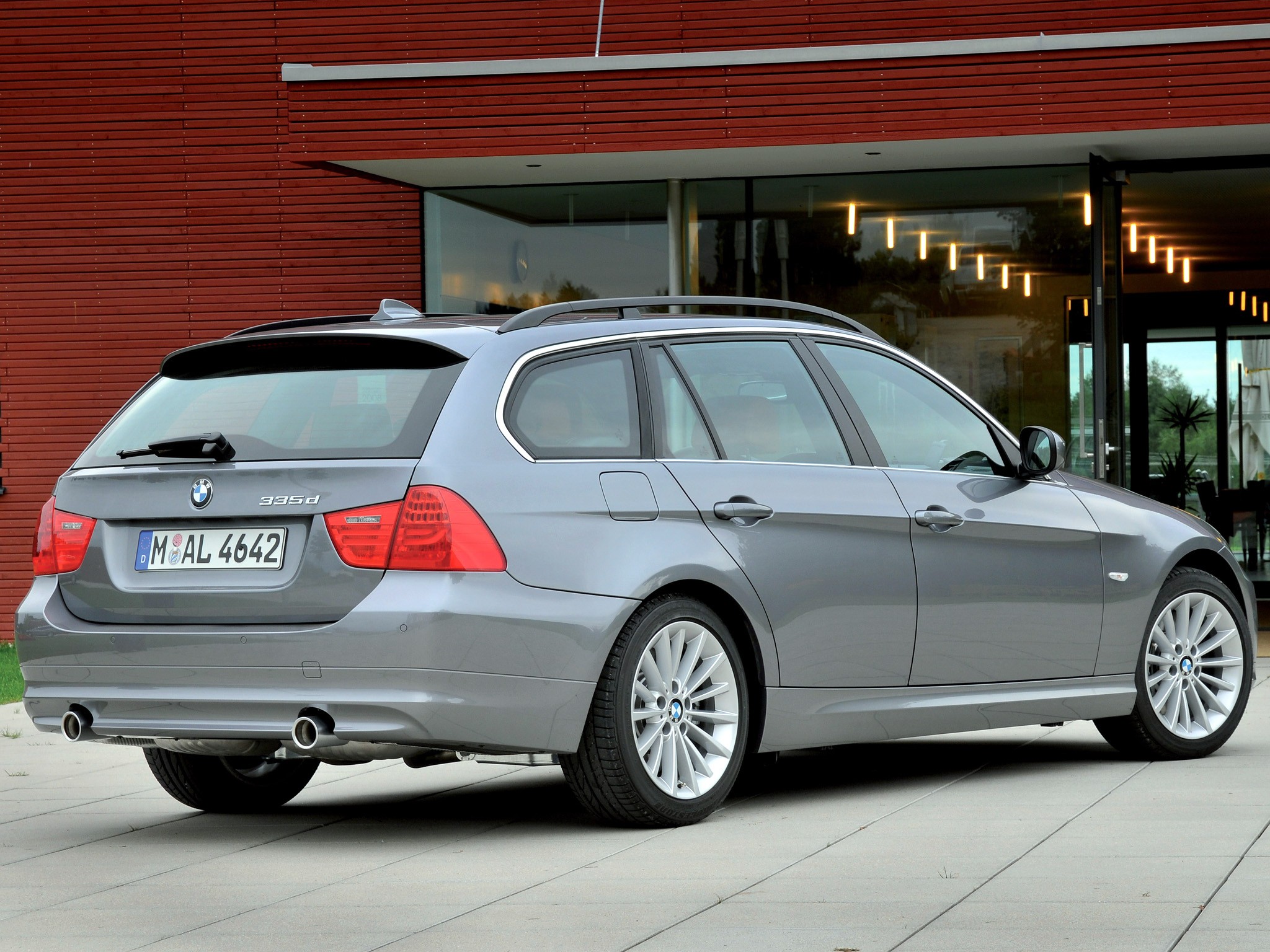 Bmw 3 Series Touring photo 29