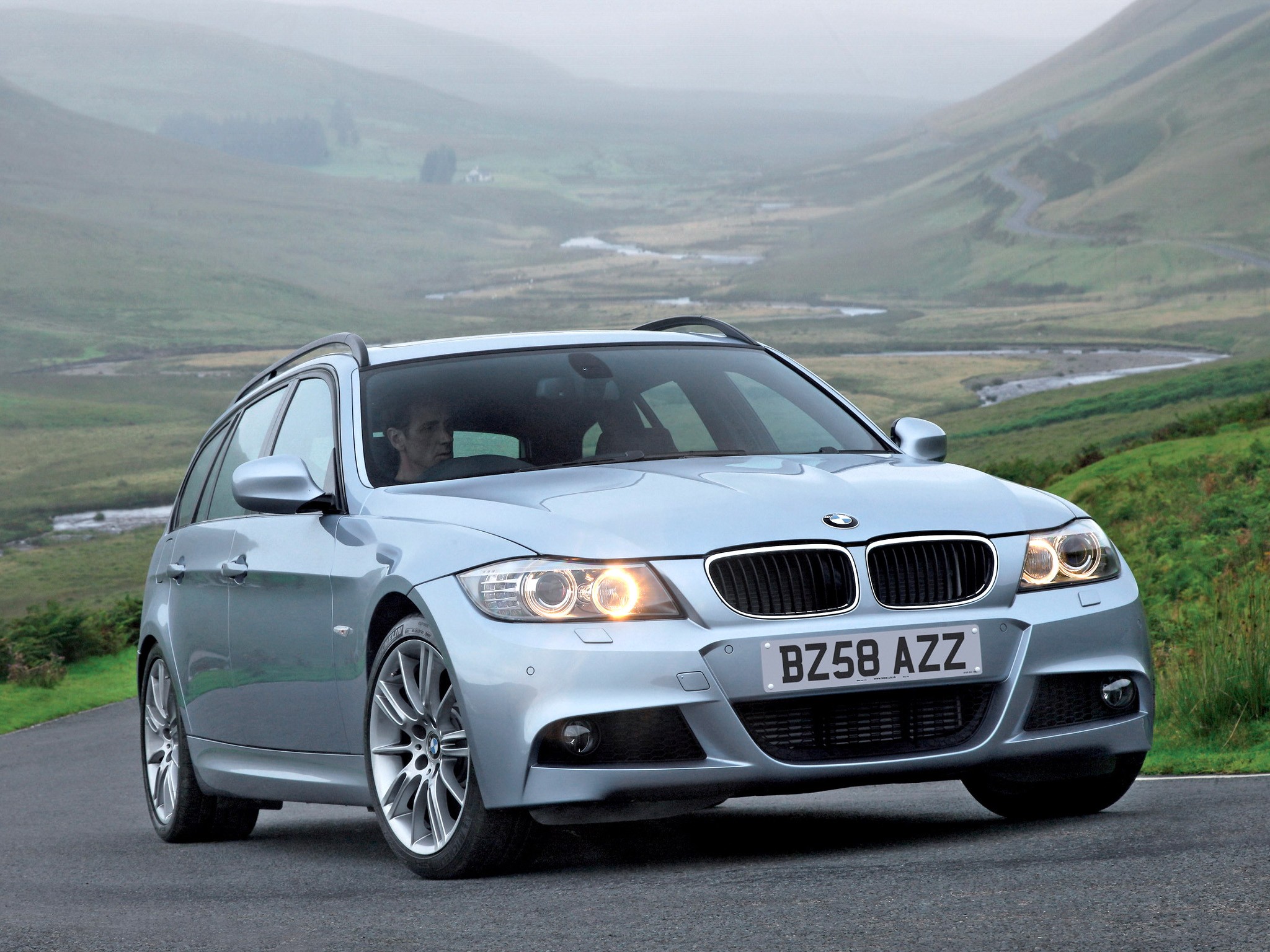 Bmw 3 Series Touring photo 38