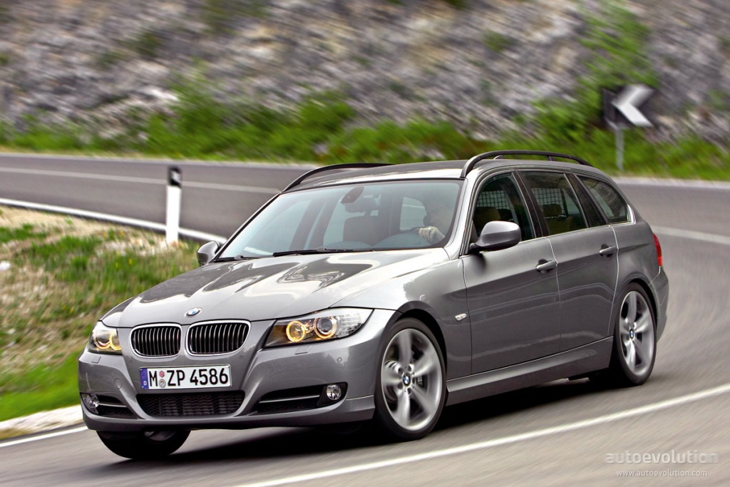 Bmw 3 Series Touring photo 12