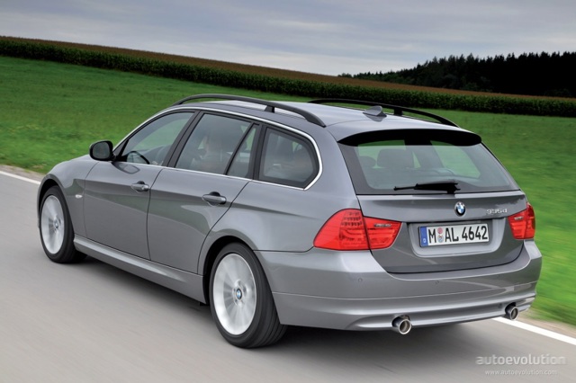 Bmw 3 Series Touring photo 17