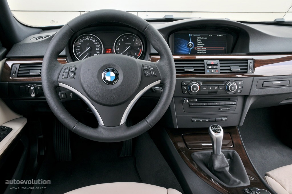 Bmw 3 Series Touring photo 79