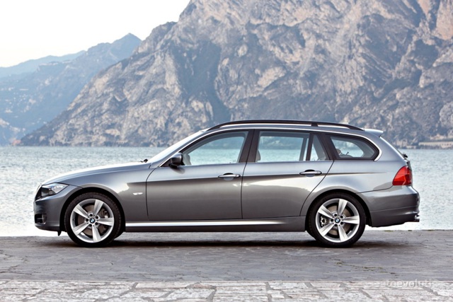 Bmw 3 Series Touring photo 8