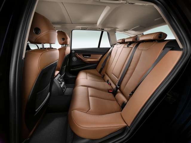 Bmw 3 Series Touring photo 59