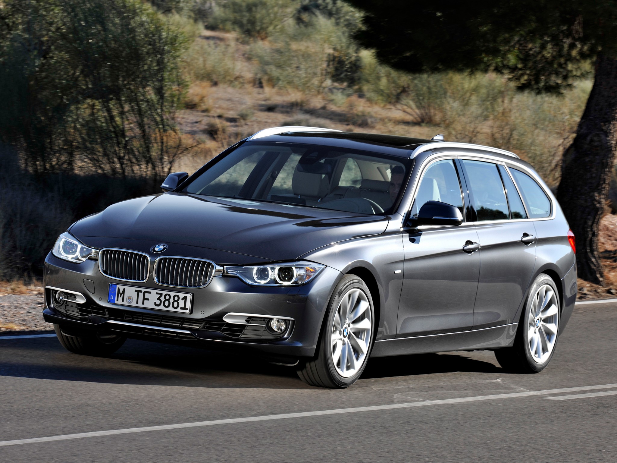 Bmw 3 Series Touring photo 13