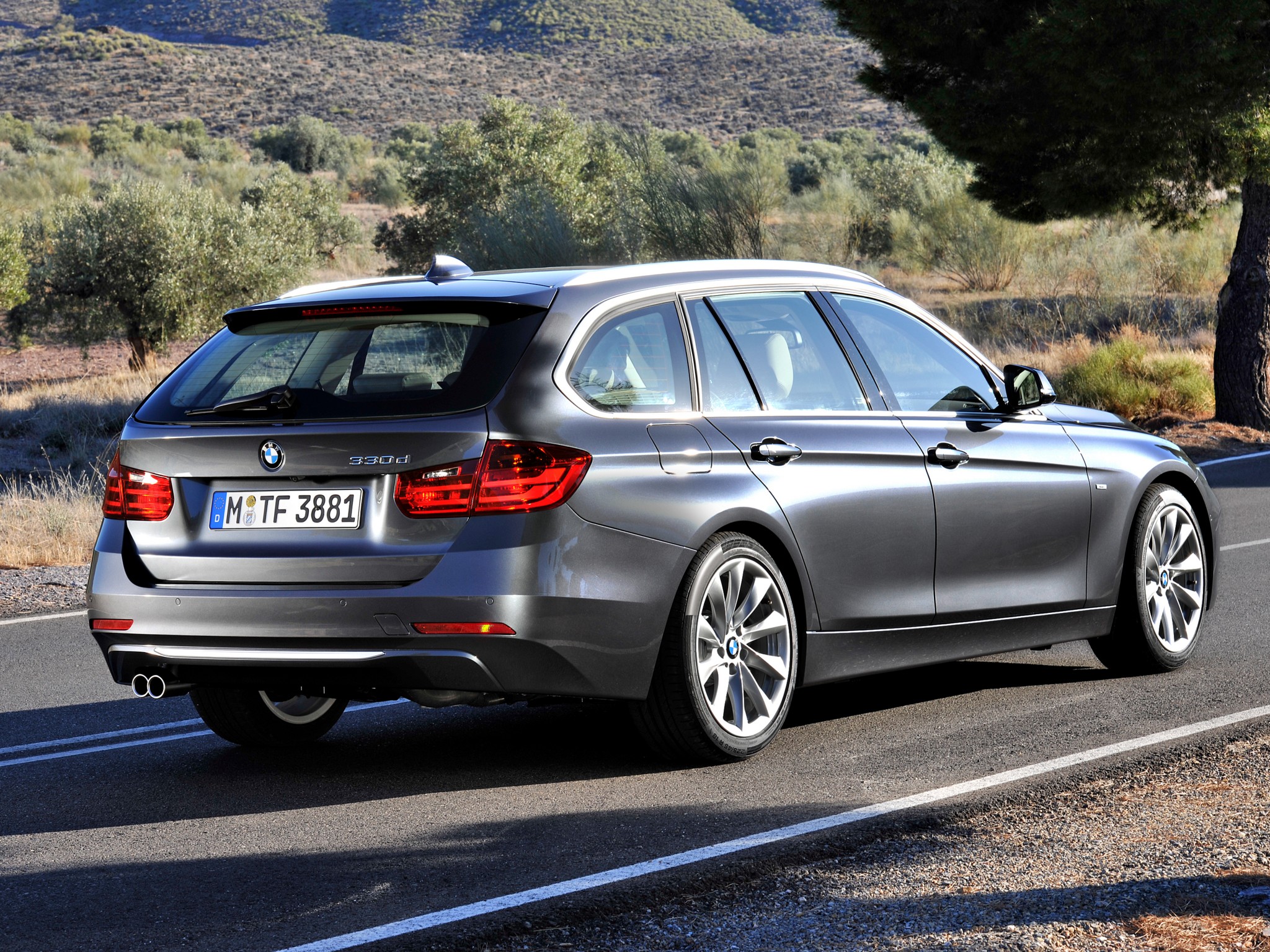 Bmw 3 Series Touring photo 14