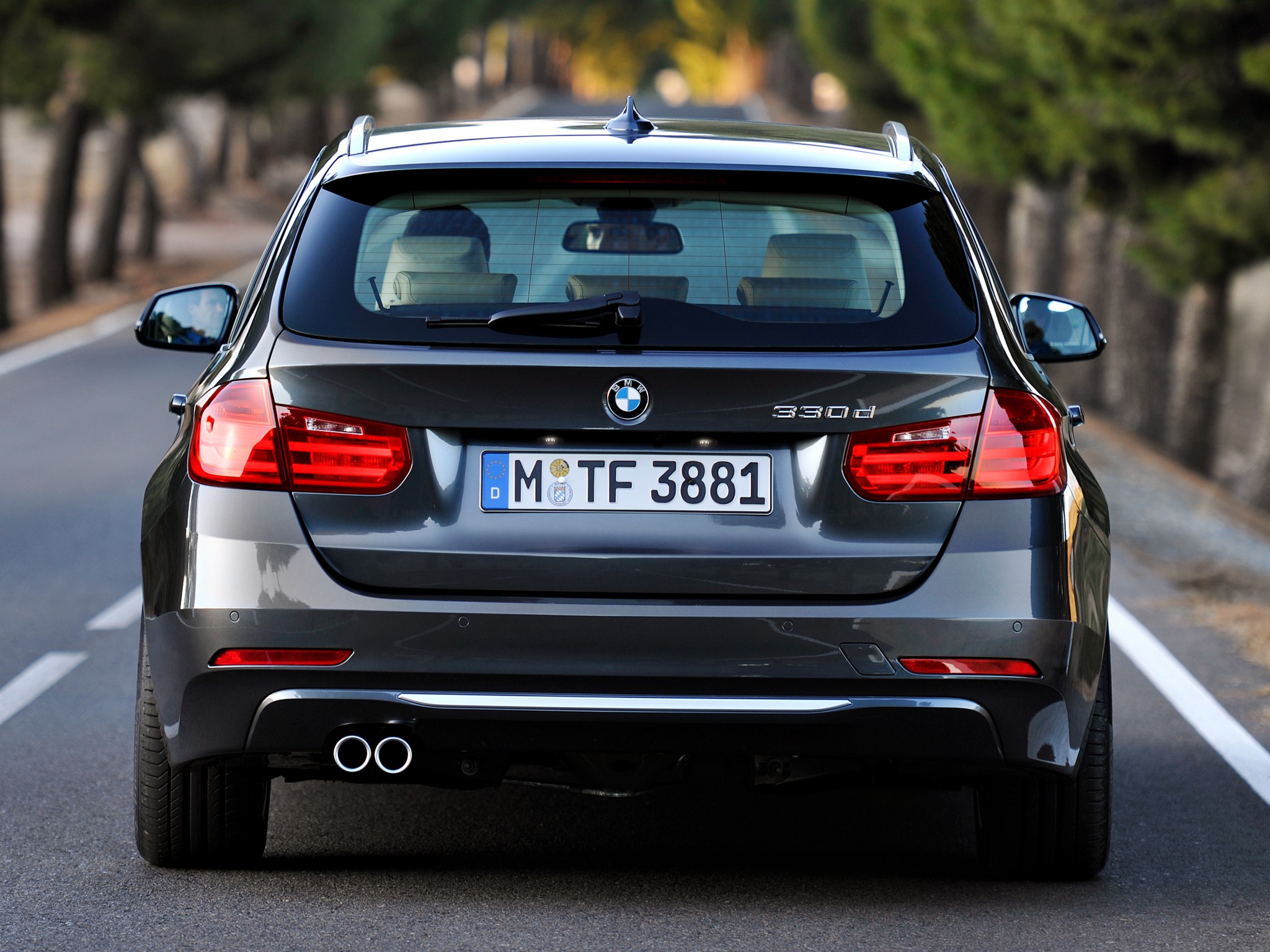 Bmw 3 Series Touring photo 16