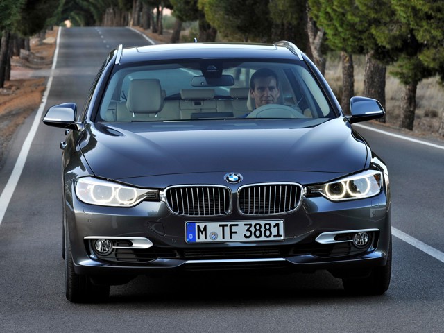 Bmw 3 Series Touring photo 17