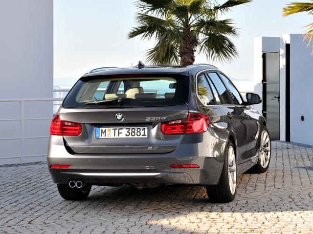 Bmw 3 Series Touring photo 24