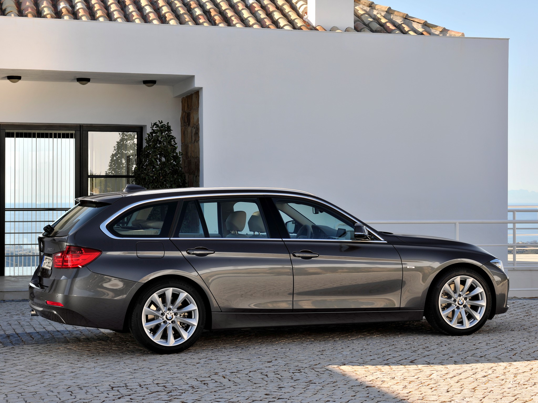 Bmw 3 Series Touring photo 25