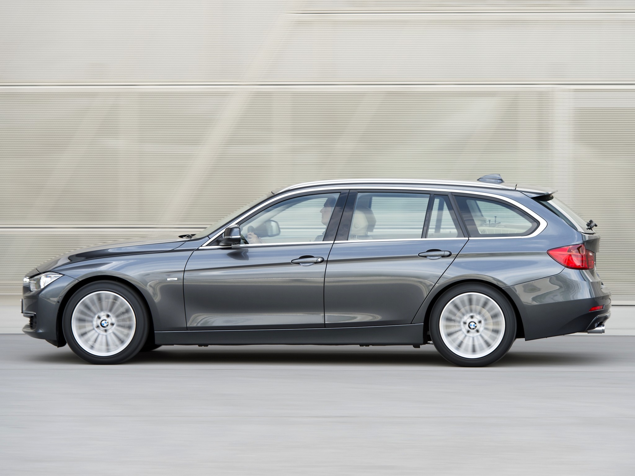 Bmw 3 Series Touring photo 41