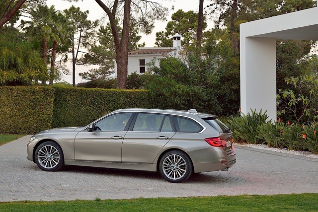 Bmw 3 Series Touring photo 8