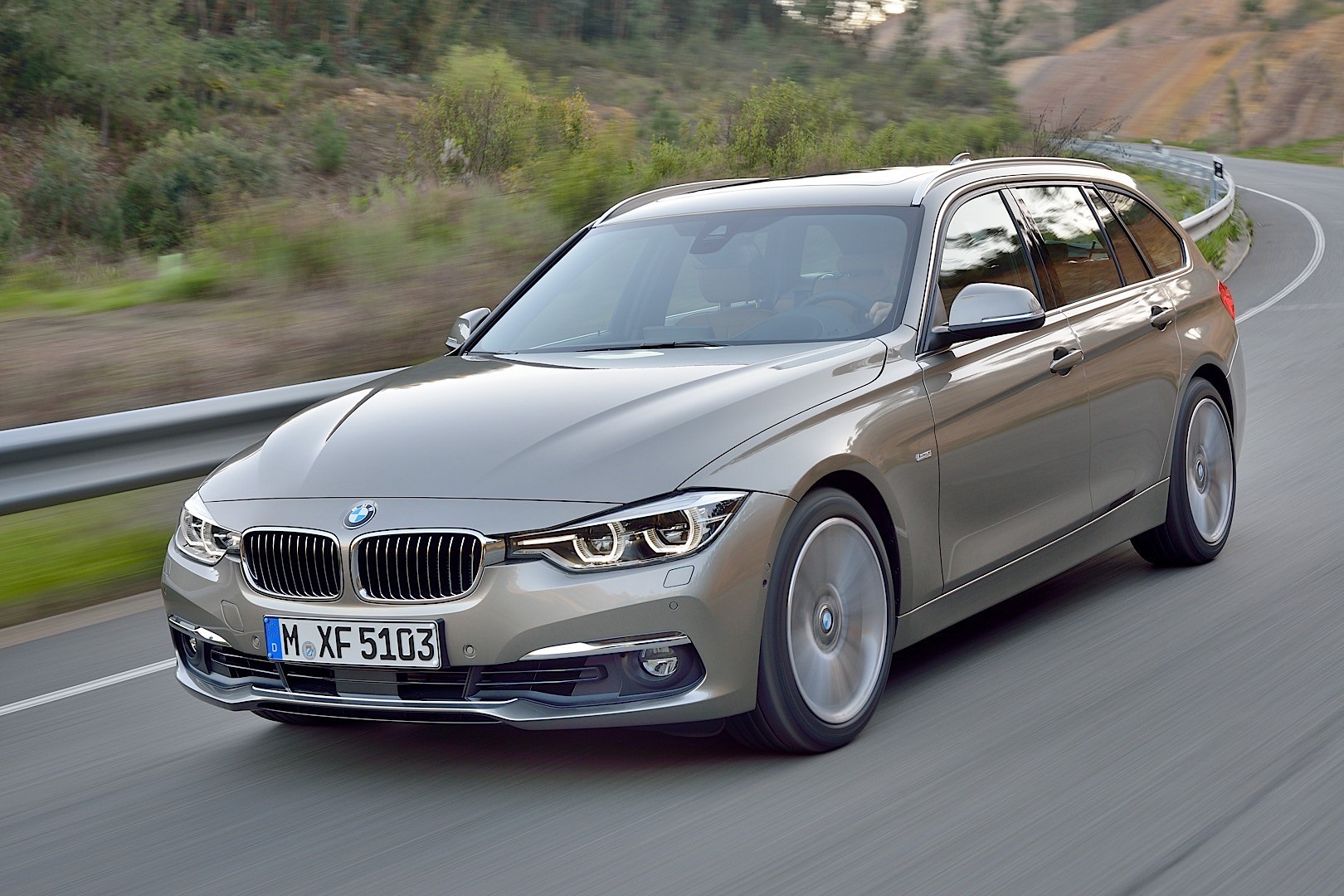 Bmw 3 Series Touring photo 17