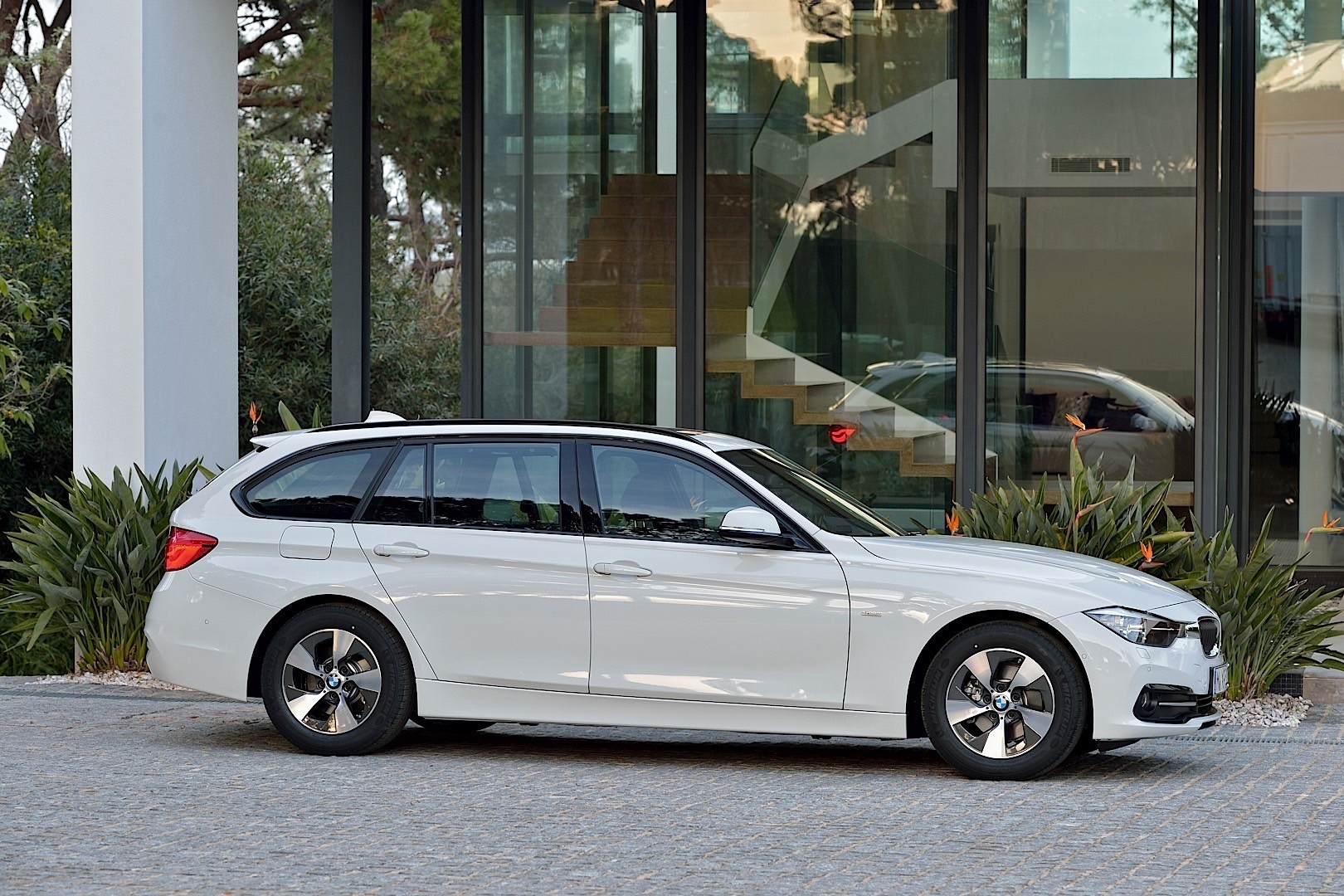 Bmw 3 Series Touring photo 55