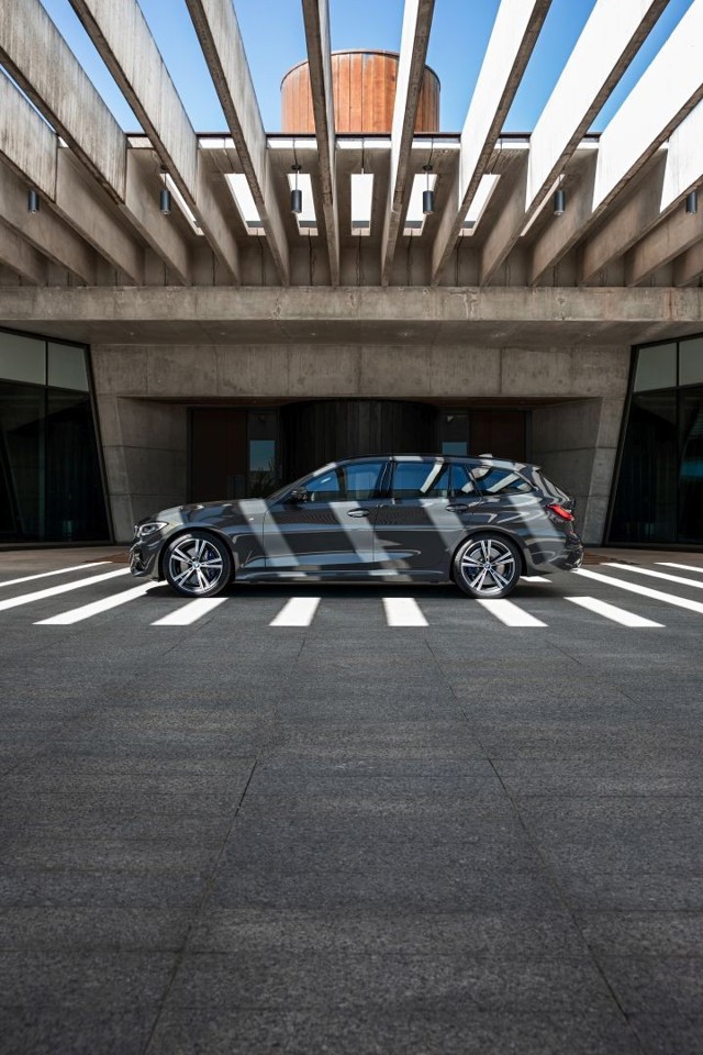 Bmw 3 Series Touring foto 85