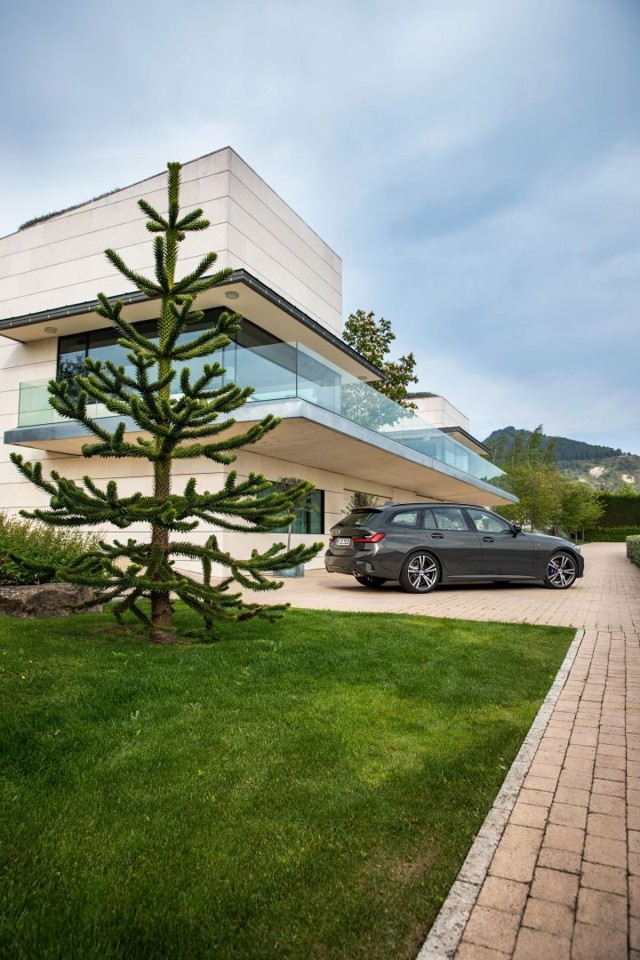 Bmw 3 Series Touring foto 87