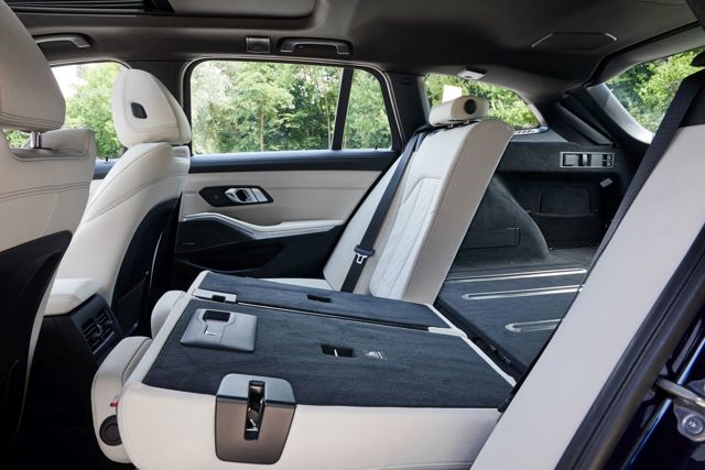 Bmw 3 Series Touring foto 212