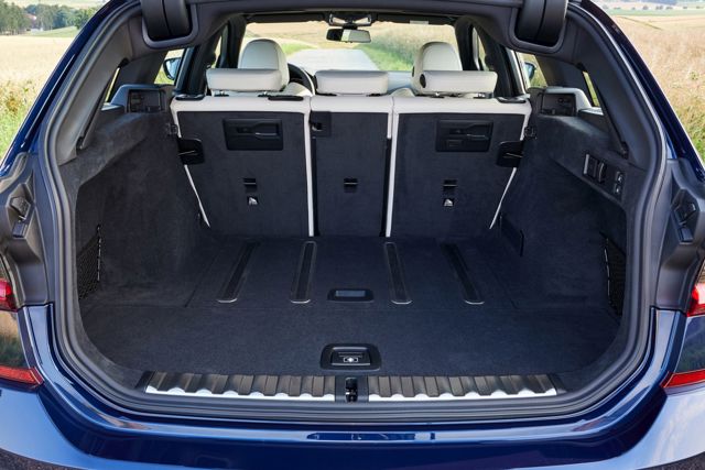 Bmw 3 Series Touring foto 215