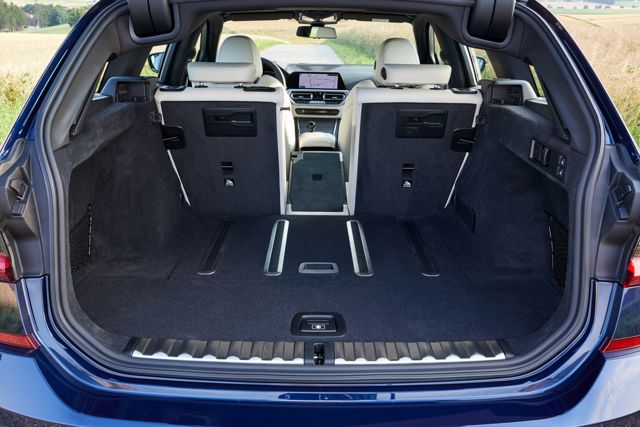 Bmw 3 Series Touring foto 216