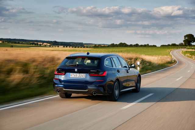 Bmw 3 Series Touring foto 115