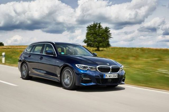 Bmw 3 Series Touring foto 134