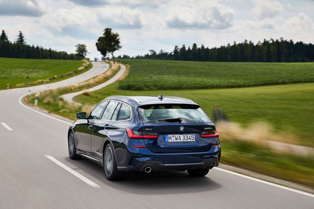 Bmw 3 Series Touring foto 136