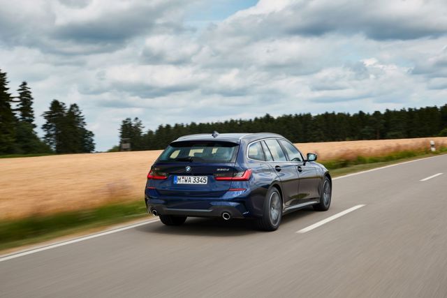 Bmw 3 Series Touring foto 140