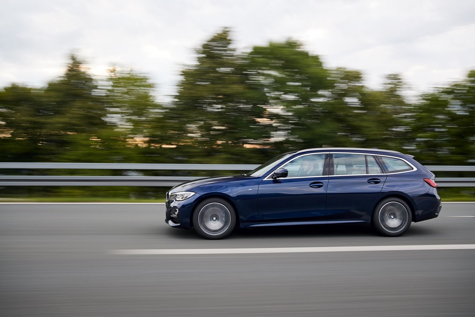 Bmw 3 Series Touring photo 142