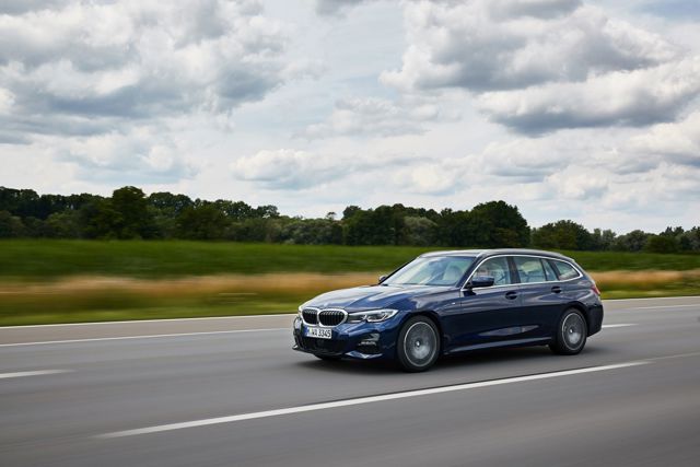 Bmw 3 Series Touring foto 143