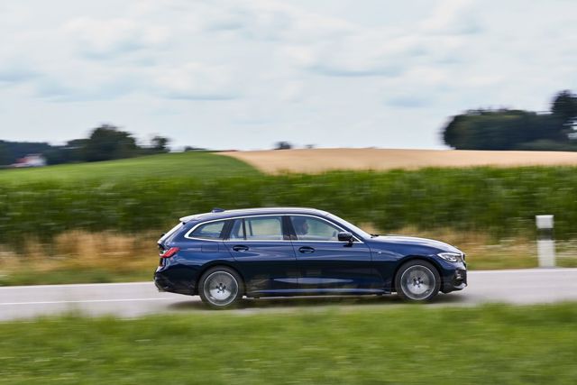 Bmw 3 Series Touring foto 147