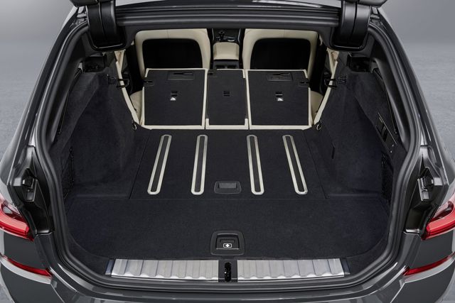 Bmw 3 Series Touring foto 201