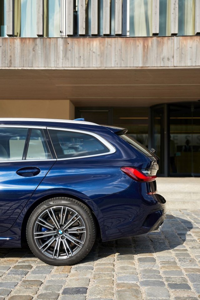 Bmw 3 Series Touring foto 168
