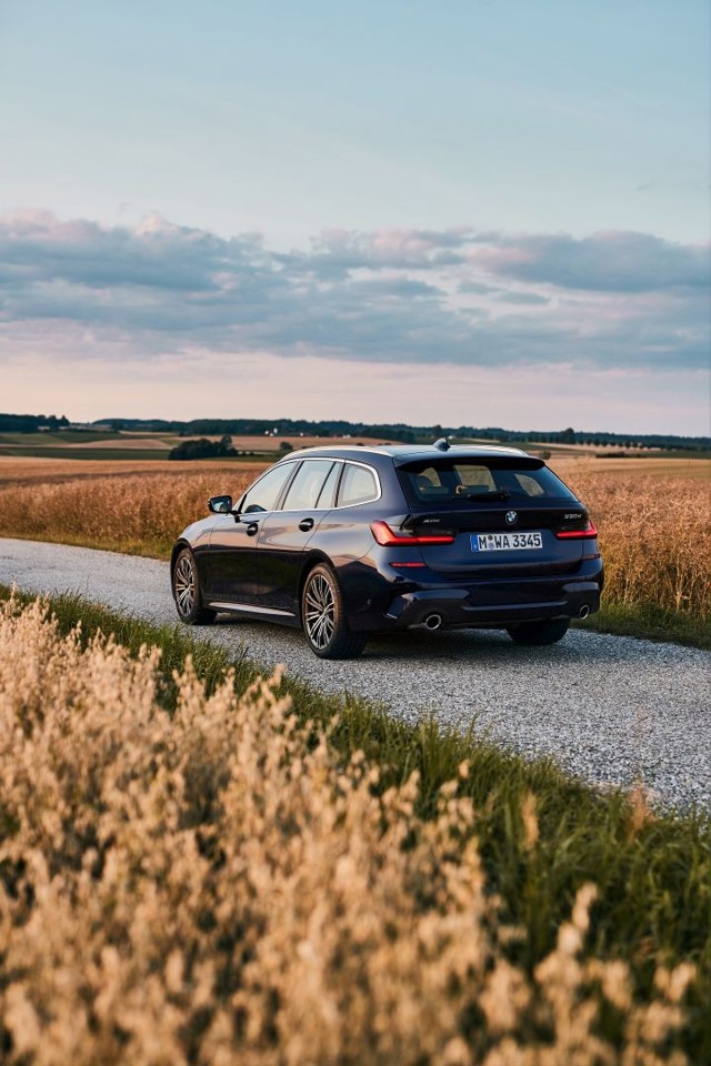 Bmw 3 Series Touring foto 171