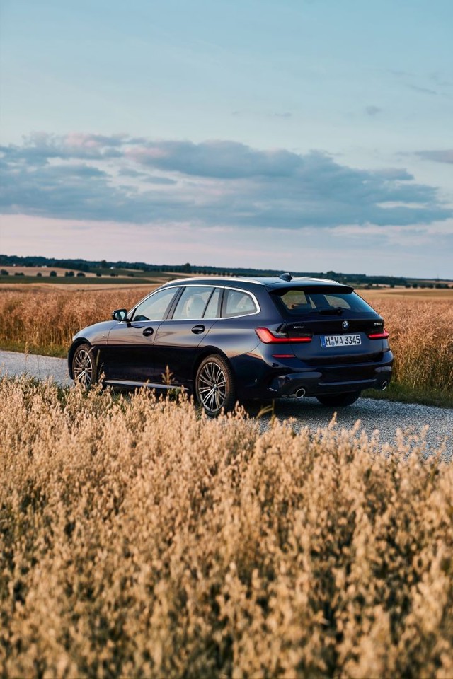 Bmw 3 Series Touring foto 172